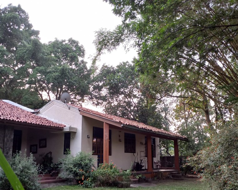 50 Perch Land with Bungalow for Sale in , Maharagama |LKR 200 Mn(LA4700)-1