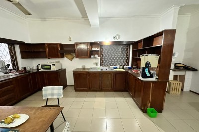 A classic house for sale in Colombo 6-4