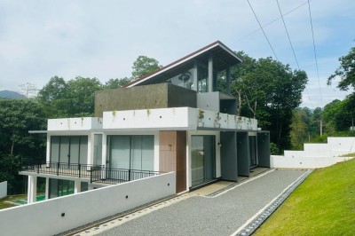 House For Sale in Peradeniya