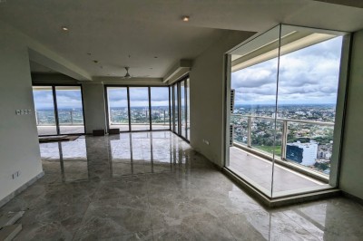 Capital Heights | Penthouse Apartment for Sale in Rajagiriya