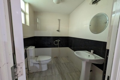 Spacious House for Sale in Templer Road, Mount Lavinia-7