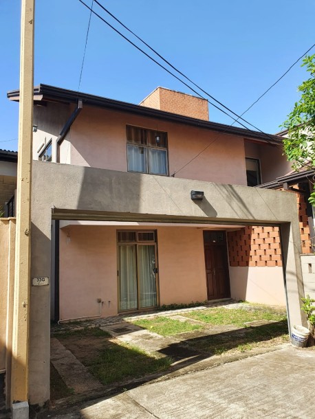 Architecturally Designed 4BR House in Nugegoda For Sale!-1