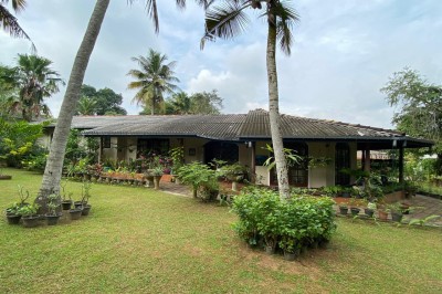 Tropical style property for sale in Battaramulla