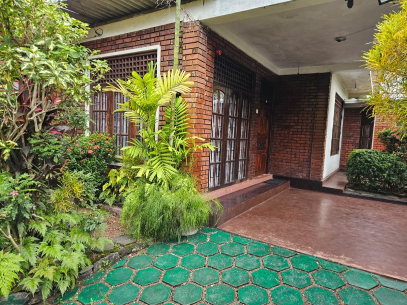 Nugegoda, | House for Sale-1