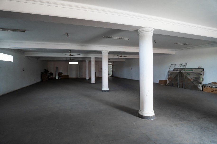 Commercial Building for Sale in Colombo 12-10