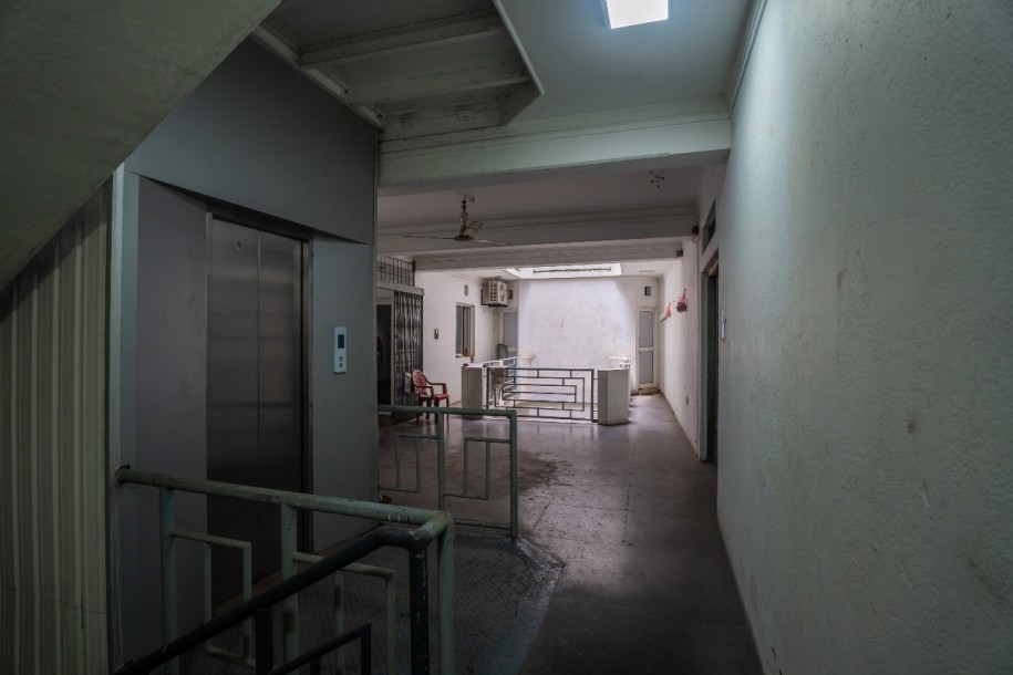 Commercial Building for Sale in Colombo 12-9