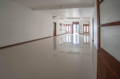 Commercial property for Sale in Colombo 5