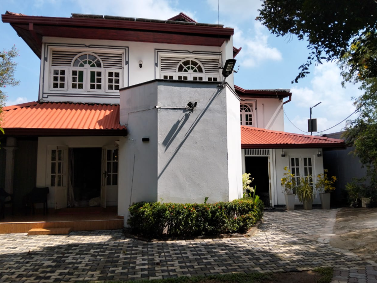 5BR House for Sale in Udahamulla East, Sri Jayawardenepura Kotte | Price LKR 79 Million (HS4671)-1