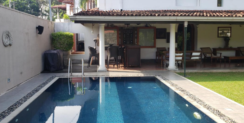 Luxury 7BR Residence for Sale in Kotte | Price LKR 290 Million(HS4687)-1