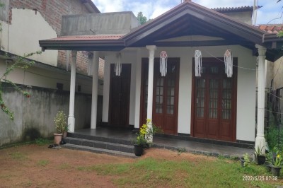 Fully furnished house for rent in Kelaniya.