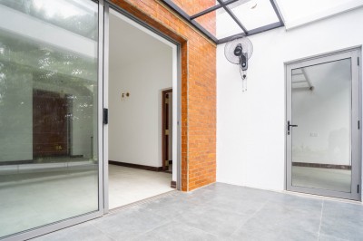 Stunning Golf Villa For Rent in Borella