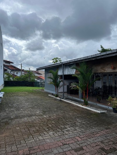 Large house for Sale in Mirihana