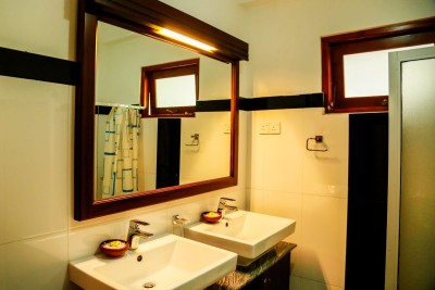 Modern 3 story Guest House with running business For Sale In Peradeniya,-20