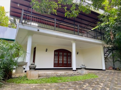 *🏡 Spacious Family Home for Sale – Katugastota