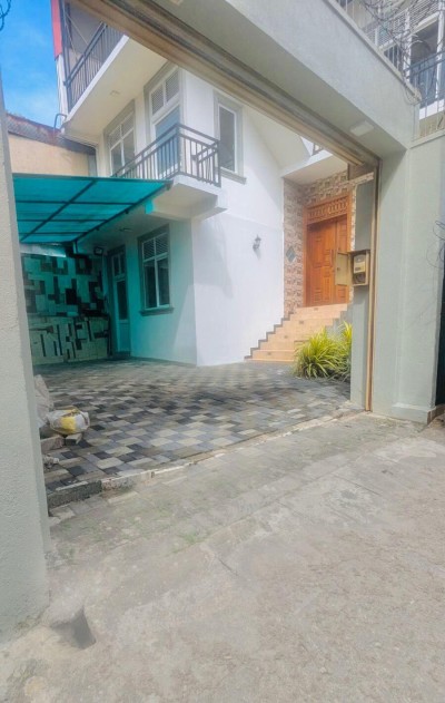 Luxury 2 Story House rent in Nawala