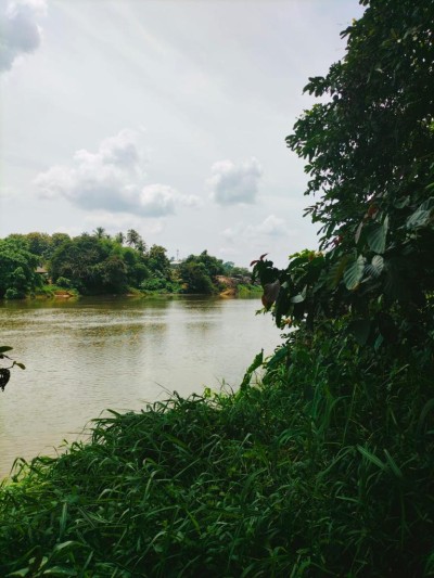 Stunning waterfront property in Kaduwela