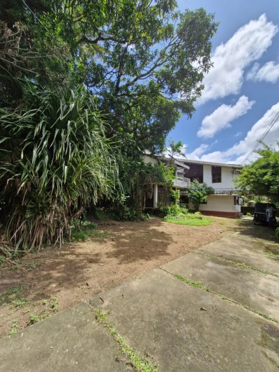 Property with house for sale in Battaramulla.