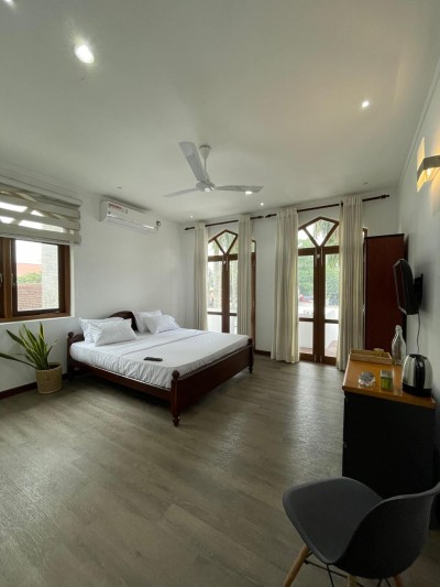 Luxury Villa for Sale or Rent in Ja-Ela – Ideal for Residential or Tourism Ventures-4