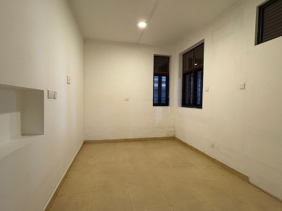 House For Sale in Colombo 4-6