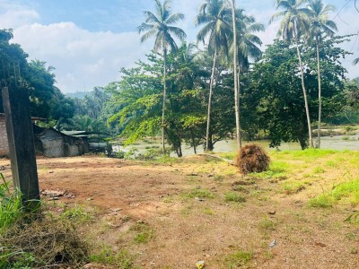 Land for Sale in Pinnawela-2
