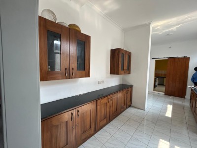 LARGE HOUSE FOR RENT IN KOHUWALA-8