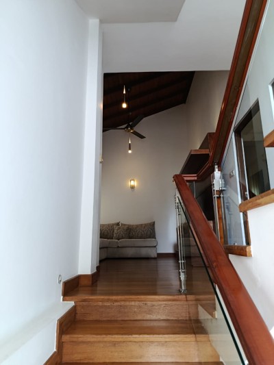 Luxury Fully Furnished House for Sale in Battaramulla-8