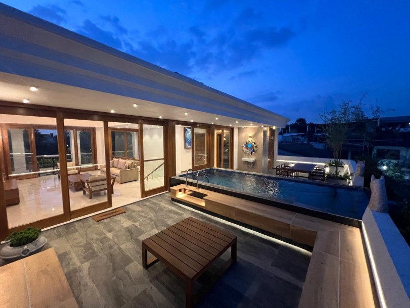 Modern Luxury House for Sale in Rajagiriya-3