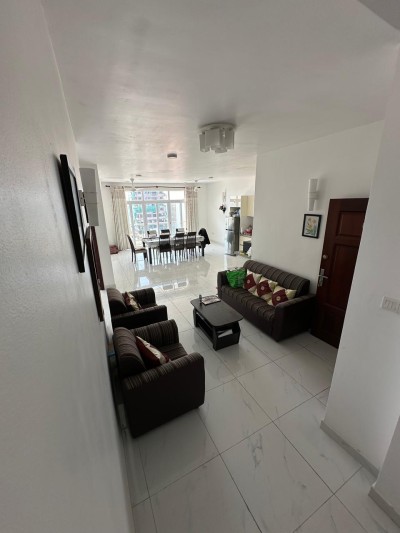 4 Bed spacious apartment in Col 4 for Sale-3