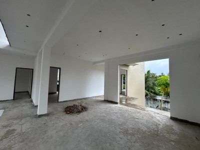 Partially completed Luxury House for Sale in Athurugiriya-4