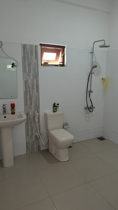 Spacious Modern Home with Scenic Views and Bonus Warehouse Space in Hokandara-5