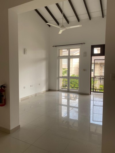 Brand new 3 bedroom apartment for sale in  Thalawathugoda | 42 million-9