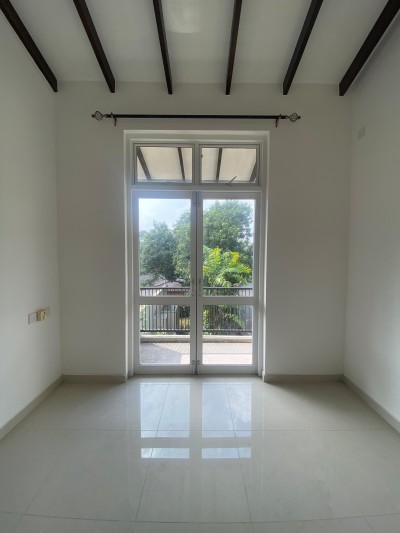 Brand new 3 bedroom apartment for sale in  Thalawathugoda | 42 million-4