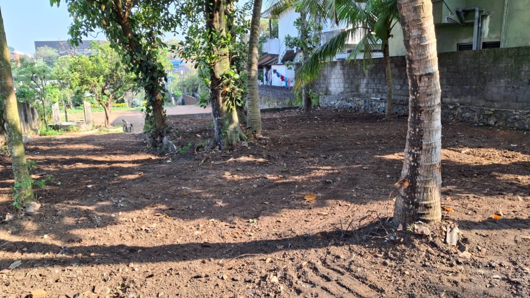 Prime land for Sale at Navinna Maharagama-1