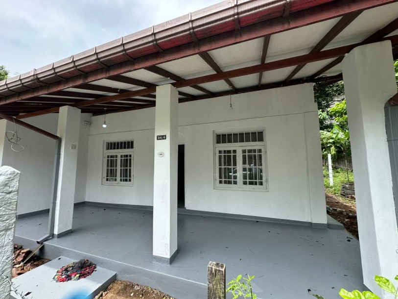 House for Rent/ Sale in Kirulapona Avenue-1