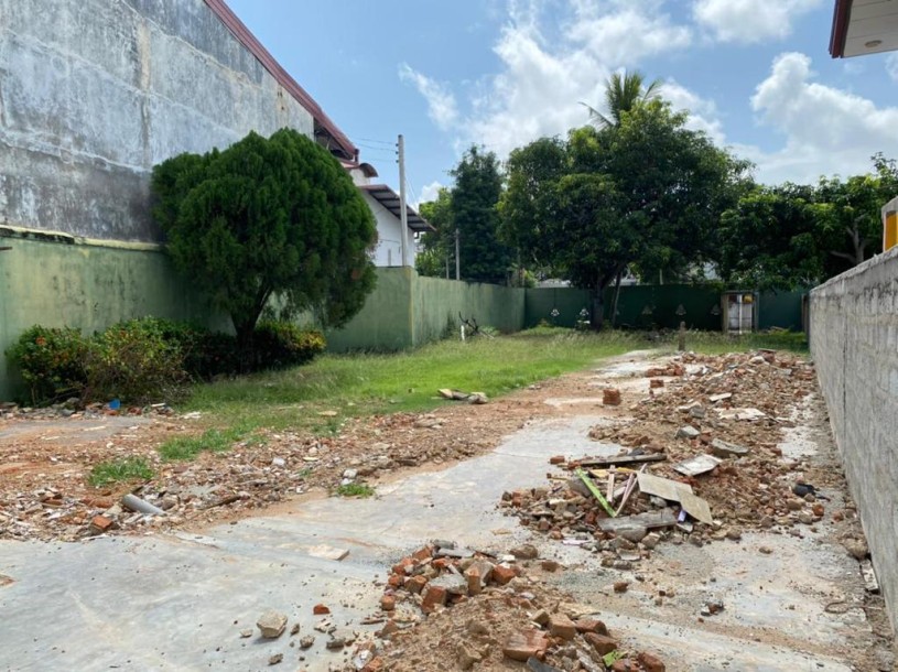 Land for sale in Matara-1