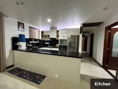 Luxury 3-Bedroom Apartment for Rent in Colombo 3 – Prime Location-2