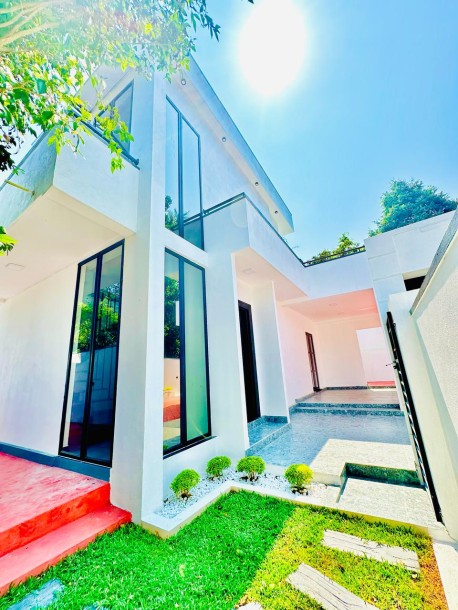 🏡 Brand New Two-Story Luxury Home in Malabe (Kahanthota Junction) 🏡-9