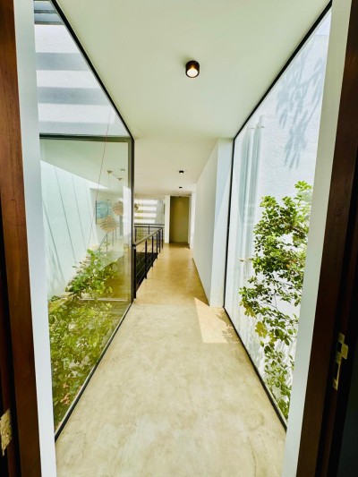 Fully furnished Modern New Luxury House for rent in Rajagiriya-12