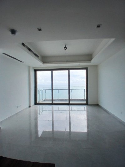 Apartment for Rent at 606 the Address