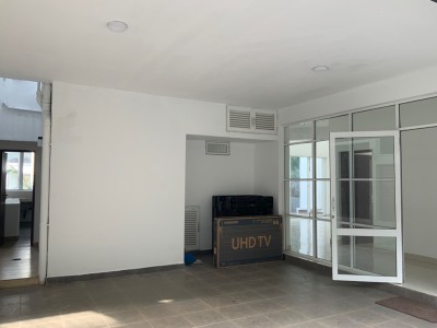 🏠 Modern 3-Storey Architectural Home for Sale – Borelasgamuwa-5