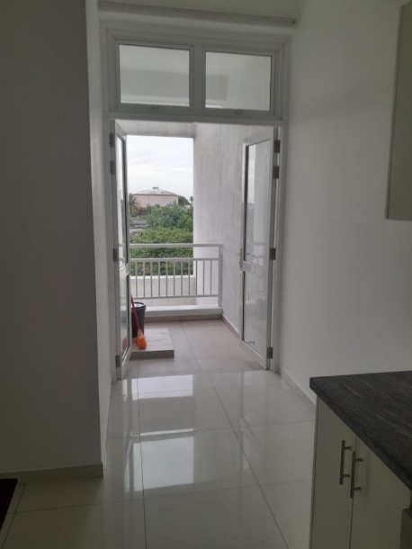 Modern 3 Bedroom Apartment for Sale in Rajagiriya | LKR 55 Million-10