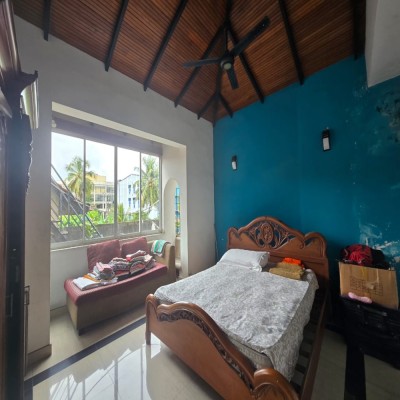 Elegant 5 Bedroom House for Sale in Mahara, Kandy Road | 85 Million LKR-3