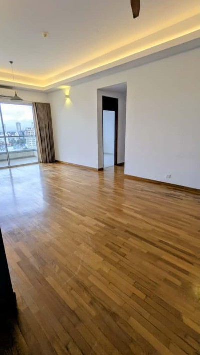 ⛳️ 3BR Apartment for Sale in the HEART of Colombo with Uninterrupted GOLF COURSE views.-7