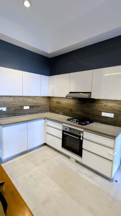 ⛳️ 3BR Apartment for Sale in the HEART of Colombo with Uninterrupted GOLF COURSE views.-8