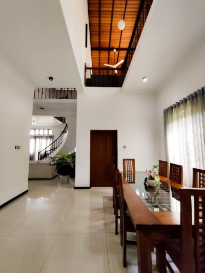 Luxury house with furniture and commercial buildings for sale in Alawwa-9