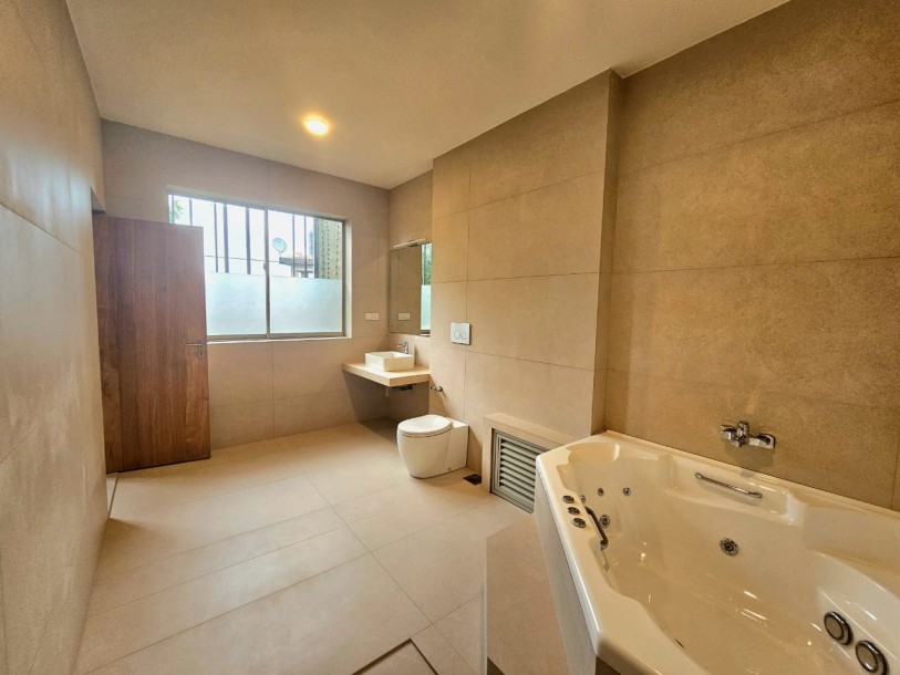 House for Sale in Battharamulla-4