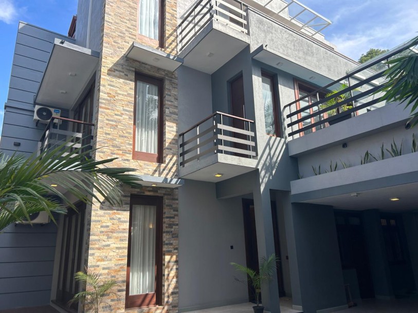 Luxury House in Nawala For Rent | With a Swimming Pool-1