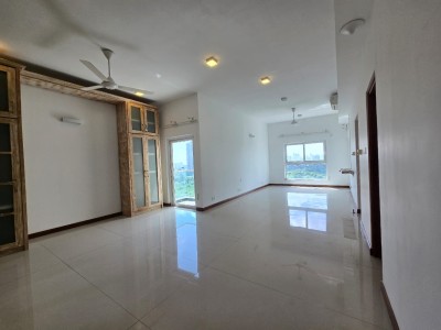 🏙️ Spacious 5-Bedroom Apartment for Sale in Rajagiriya | LKR 210 Million (Negotiable)-13