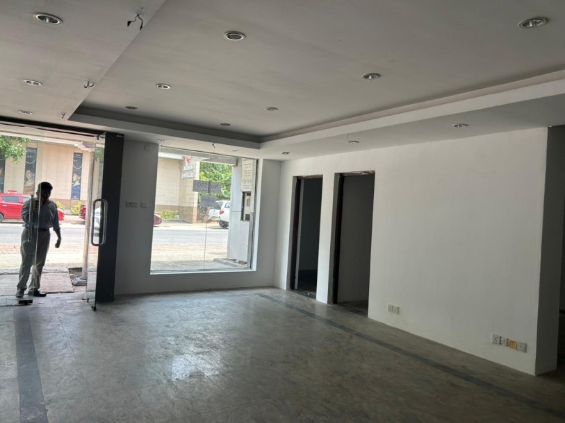 Prime Commerical property for rent facing duplication road-3