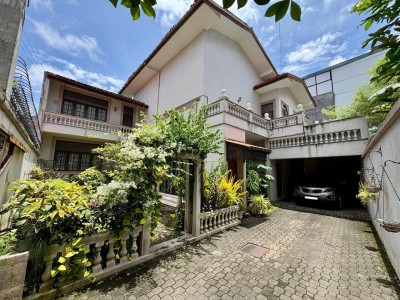 MODERN LUXURY HOUSE Off Layards Road Colombo 04